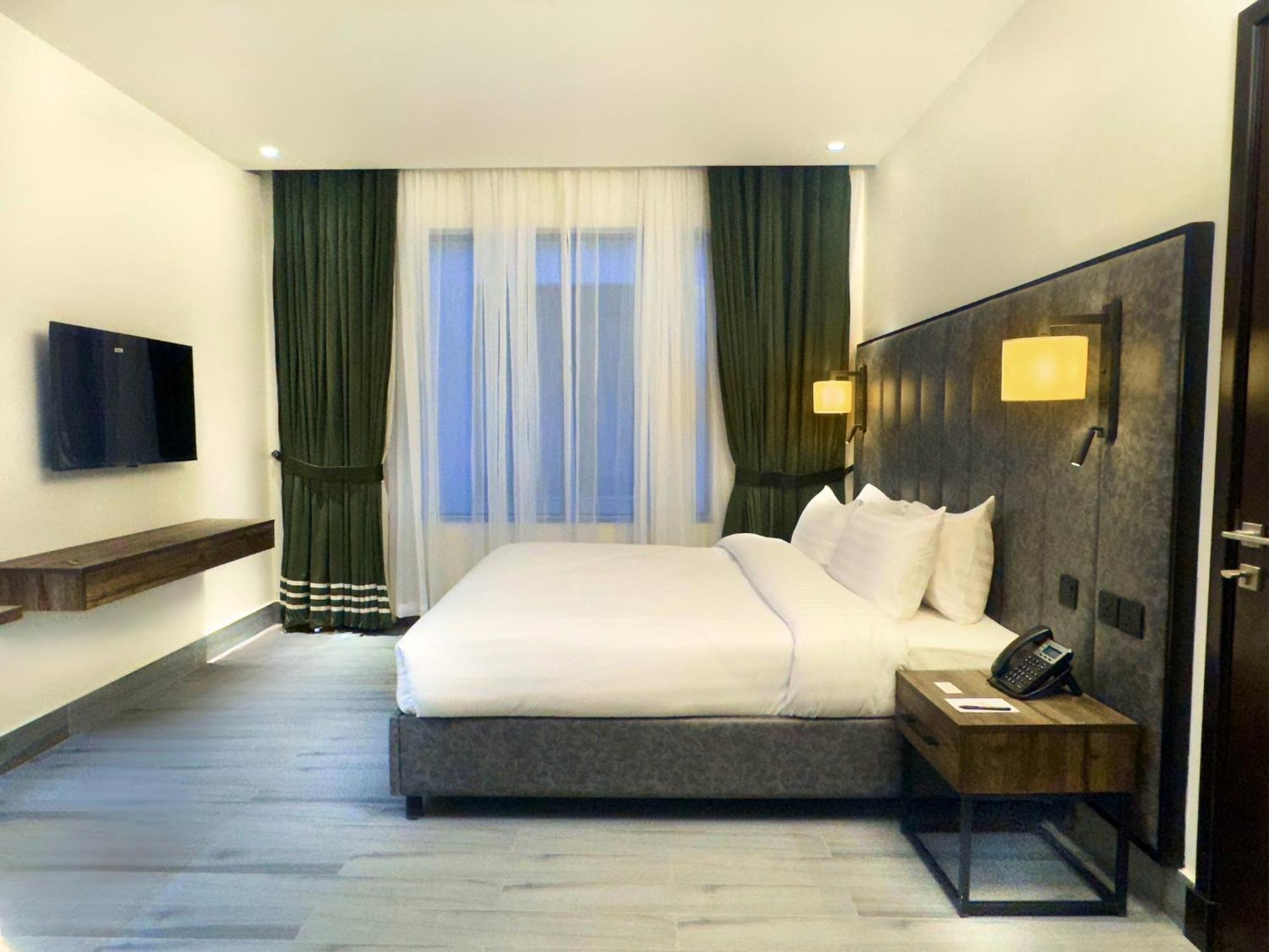 Hotel One Vogue Mall 35 Rawalpindi Exterior photo
