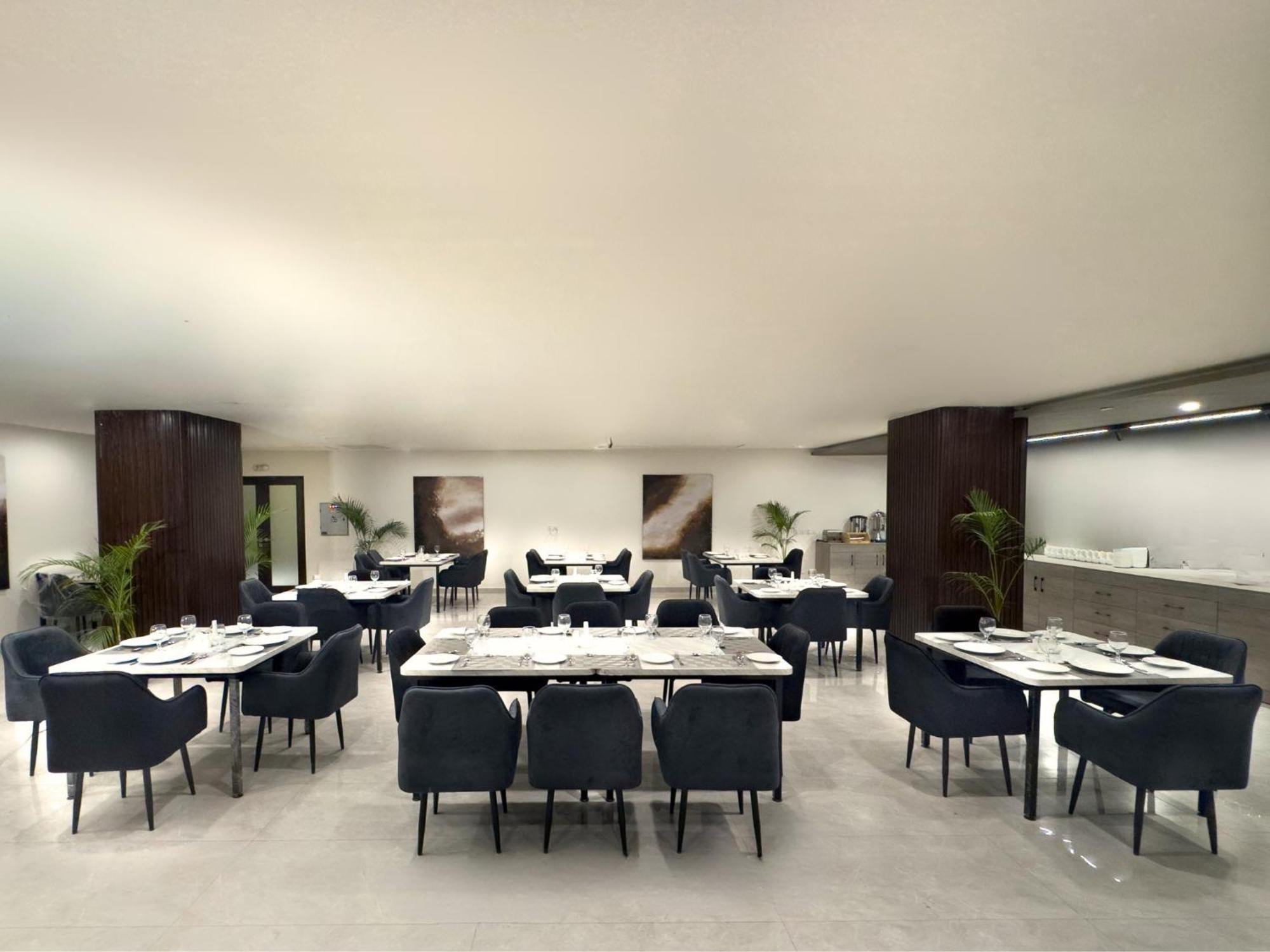 Hotel One Vogue Mall 35 Rawalpindi Exterior photo