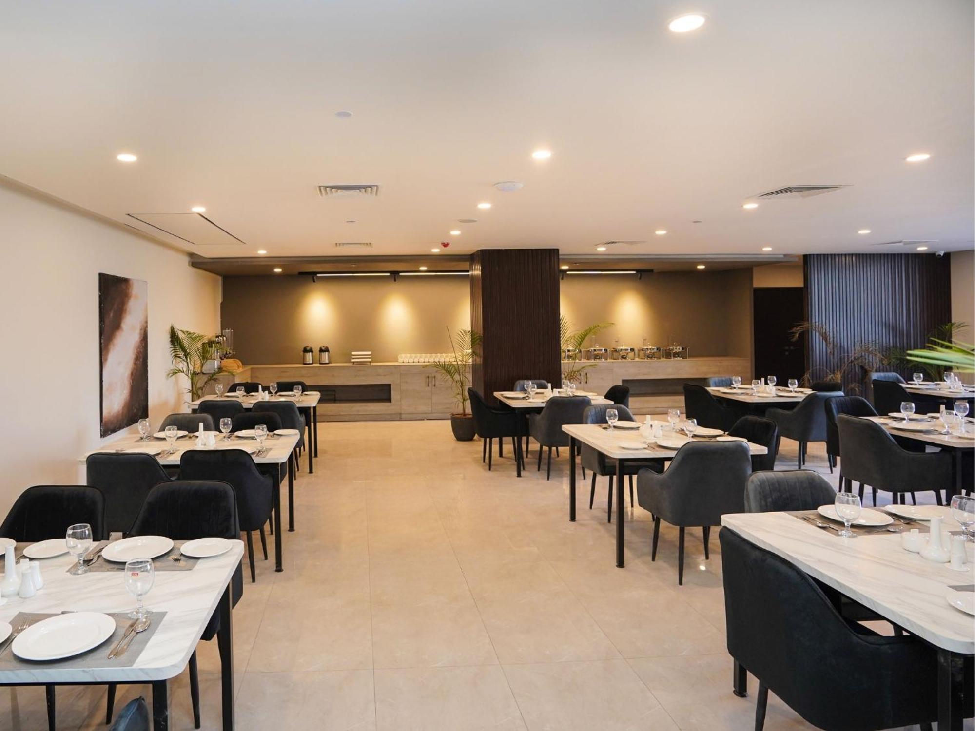 Hotel One Vogue Mall 35 Rawalpindi Exterior photo